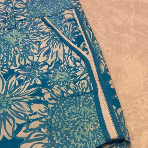 LILLY PULITZER Size 4 The Callahan Short - Picture 3 of 12